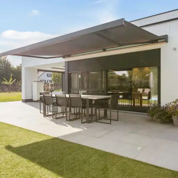 zonwering St.-Jacobiparochie